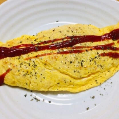 このレシピでオムライスを作ってみました。美味しかったです^_^鳥もも肉がなかった為にハムで代用して安上がり仕上げました。